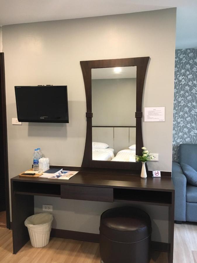 Ywca Hotel Bangkok Luaran gambar